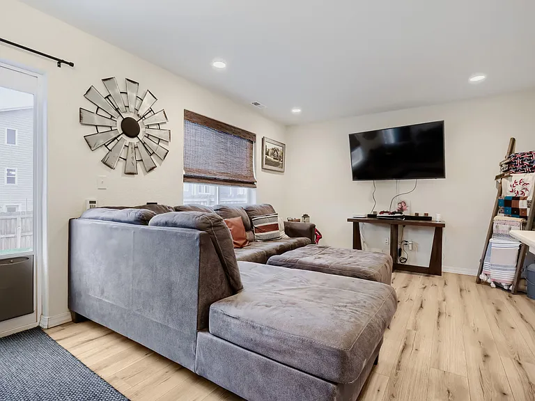 8023 Nico Way — Photo 5