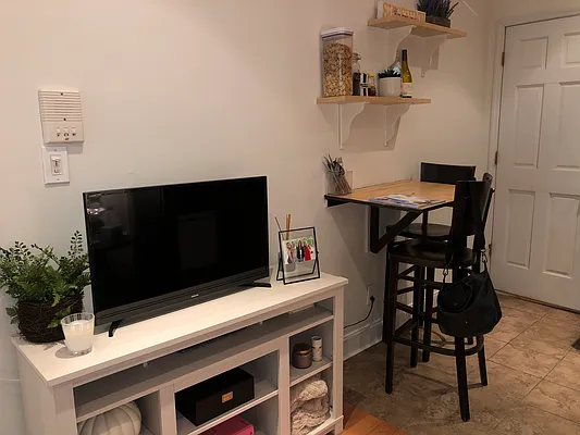 Rented by R New York | media 39