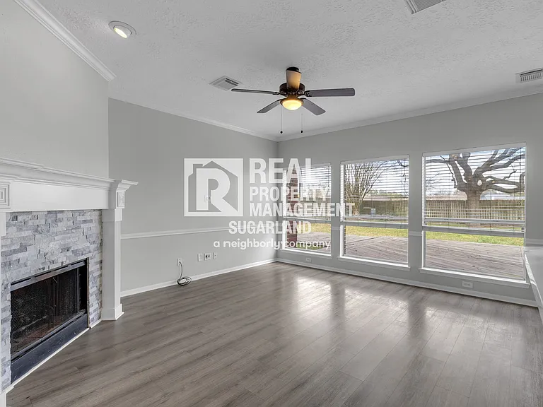 14418 Ardwell Dr — Photo 3