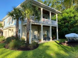 25 Fathom Ln, Murrells Inlet, SC 29576