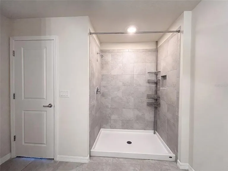4556 Sparkling Shell Ave — Photo 14
