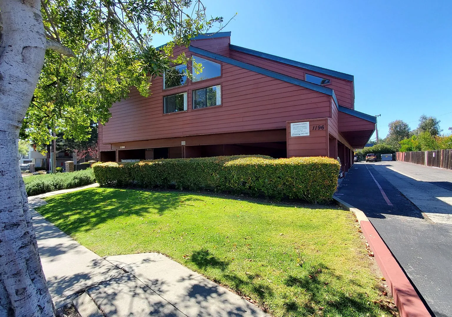 0153 1196 Foothill Blvd. — Photo 1