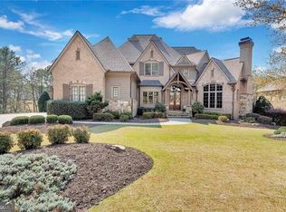 939 Middle Fork Trl, Suwanee, GA 30024 | MLS #7361379 | Zillow