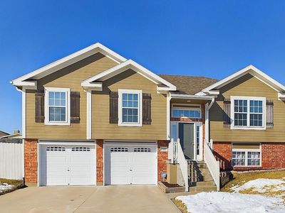 1505 Emerald Way, Warrensburg, MO, 64093