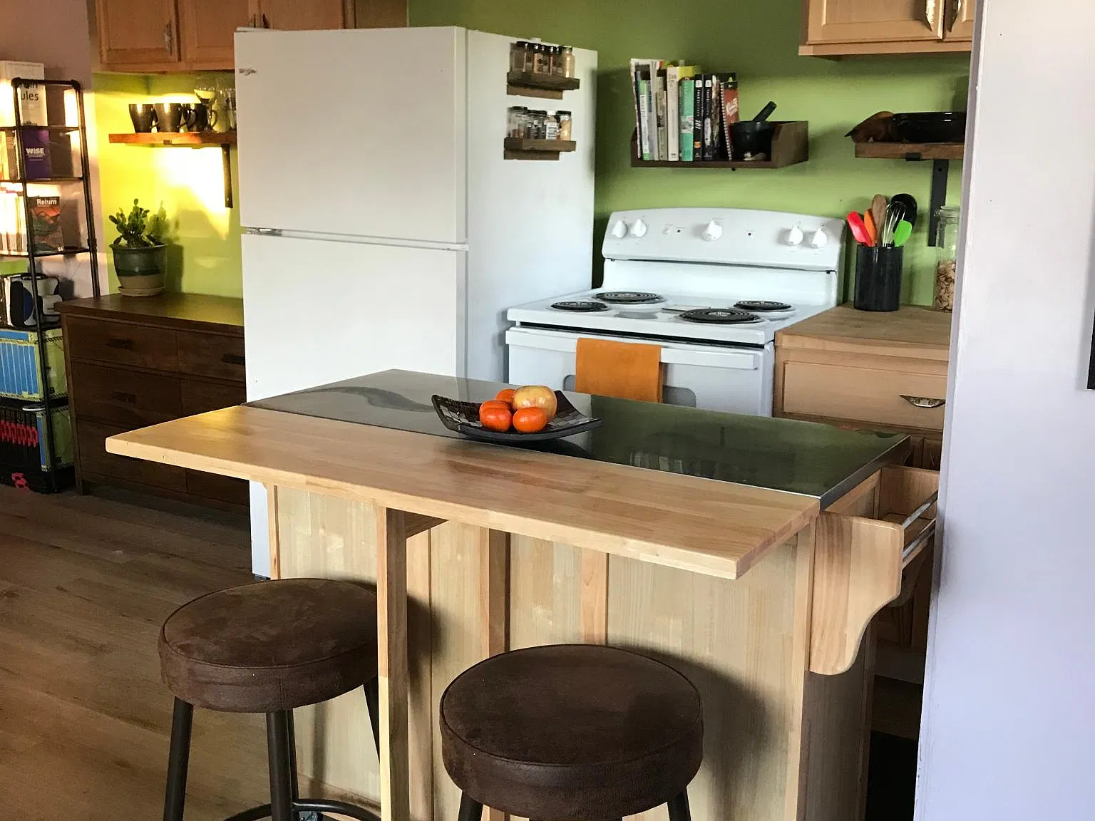 1 bed, 550 sqft, $1,598 — Photo 2
