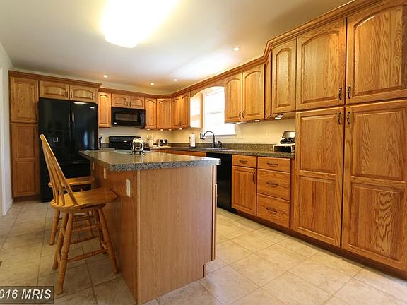 4th image of 18123 Lyles Dr