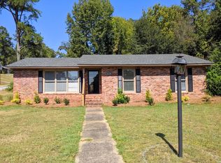 945 Valley Forge Rd, Columbus, GA 31907