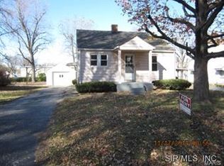 813 Park St, East Saint Louis, IL 62206
