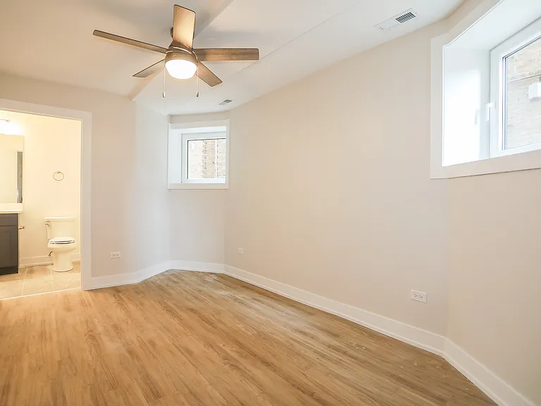 2230 W Wilson Ave #GW — Photo 5