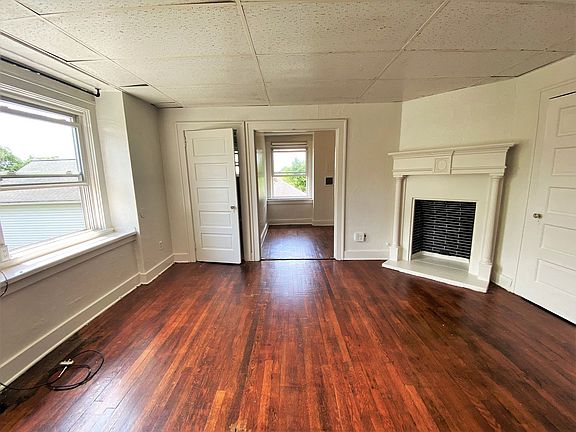 5th image of 5622 Stanton Ave #6