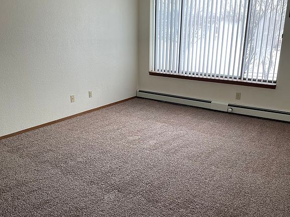 3rd image of 624 13th St S #Us-302