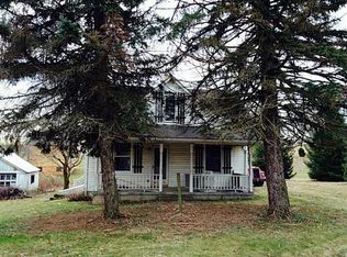 1122 Old State Rd, Apollo, PA 15613