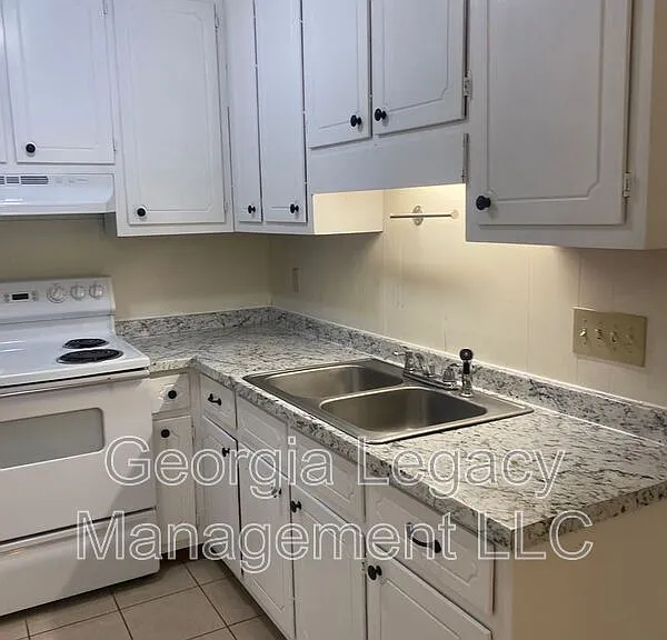 272 Lawrenceville St #A-4 — Photo 2