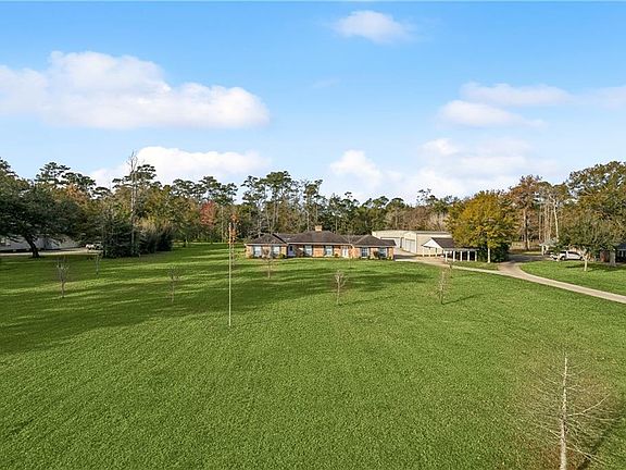 3rd image of 61179 N Military Rd