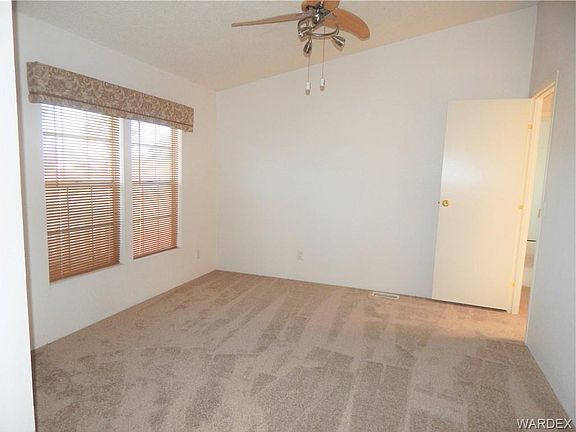 5th image of 7430 S Martin Dr