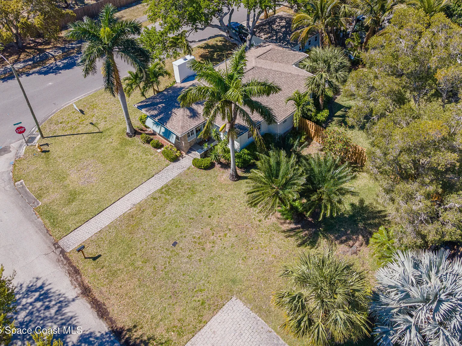 2 bed, 2.0 bath, 1204 sqft, $2,950 — Photo 4