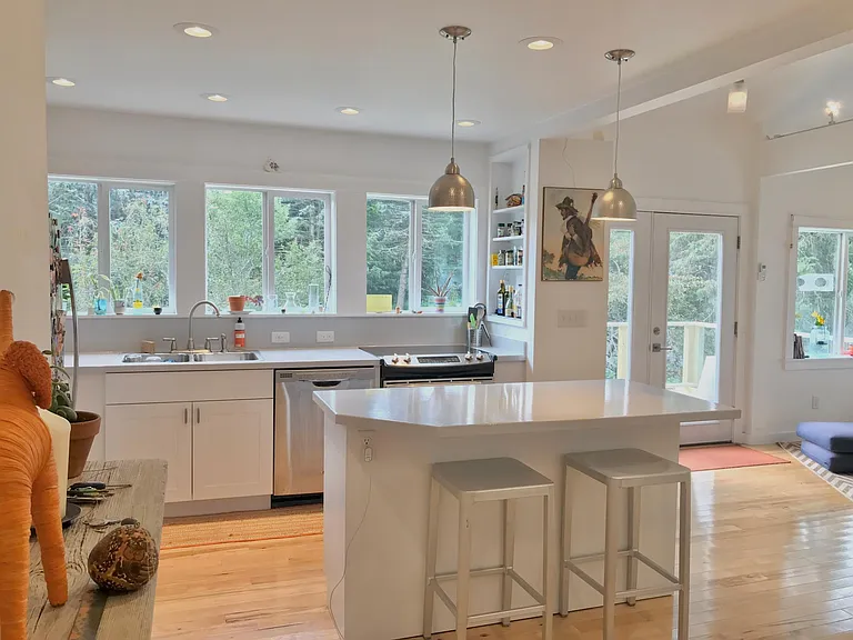 266 Highland Ave — Photo 19