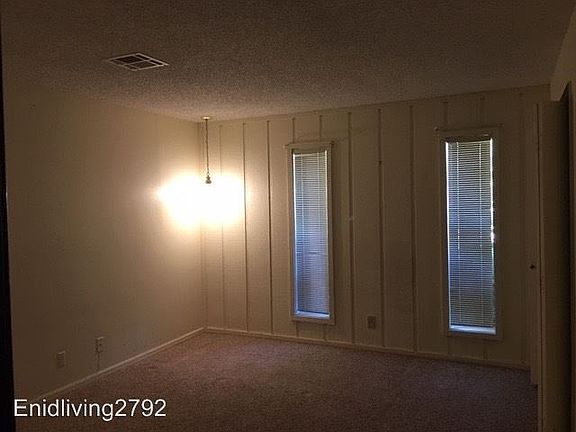 5th image of 107 N La Mesa Dr