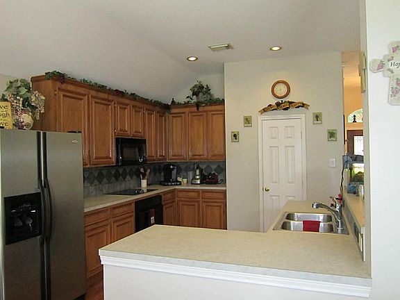 5th image of 16011 Gray Trail Ct