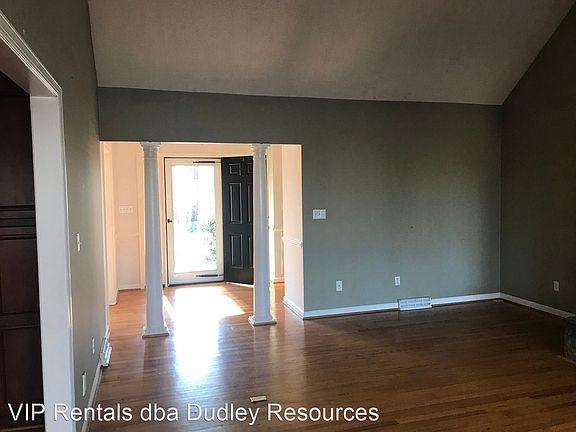 3rd image of 1523 Smoketree Dr