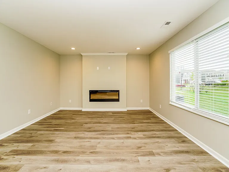 7428 Willow Leaf Dr — Photo 4