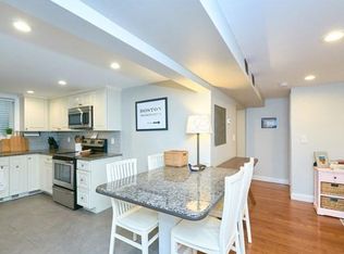 60 Bryon Rd APT 2, Chestnut Hill, MA 02467