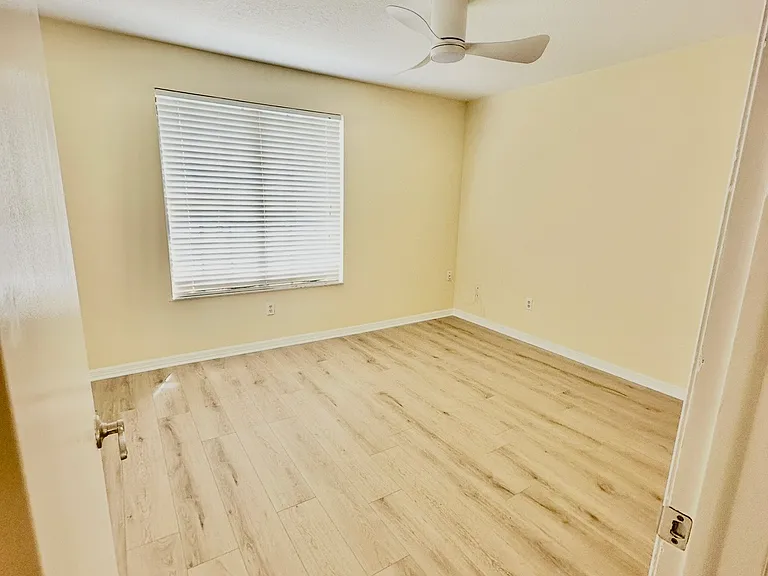 16551 Brigadoon Dr — Photo 6
