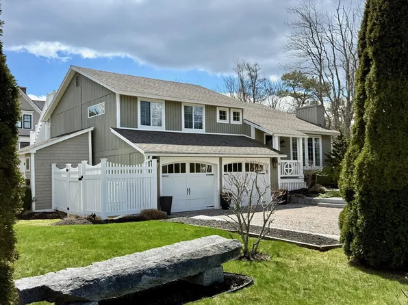 36 Bayberry Avenue, Kennebunk, ME 04043
