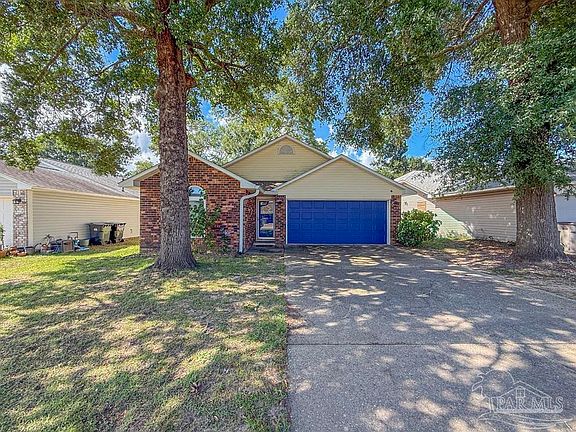 2nd image of 312 Pin Oak Ct
