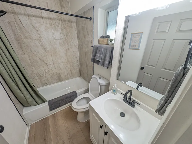 316 Princeton Dr SE #4 — Photo 6