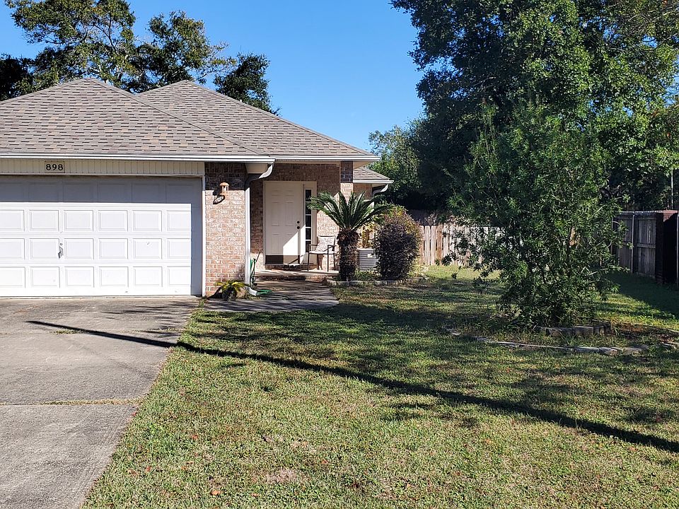 1st image of 898 Miramar Dr