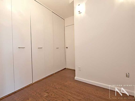 5th image of 301 E 79th St APT 15C