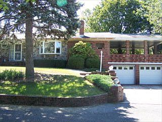 1st image of 245 Woodland Dr