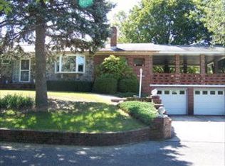 245 Woodland Dr, Orwigsburg, PA 17961