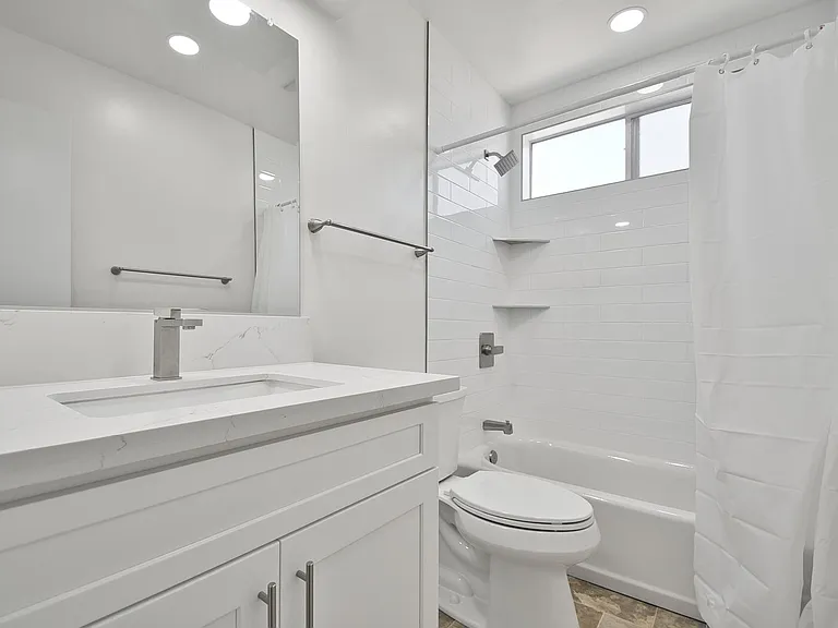 j3301 — Photo 18