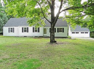 672 Stanford Rd, Millbrook, NY 12514