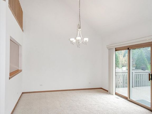 4th image of 809 Thornwood Dr