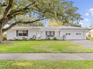 306 Elmwood Dr, Lafayette, LA 70503