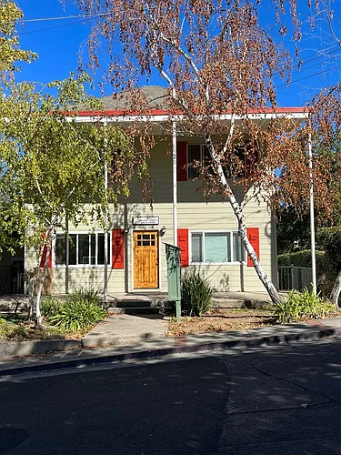 205 Cherry Ave Photo 1