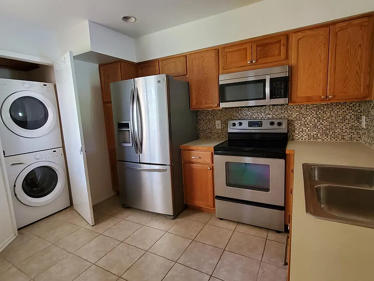 4340 Middlebrook Rd — Photo 6