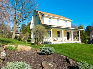 334 S Abington Rd, Clarks Green, PA 18411