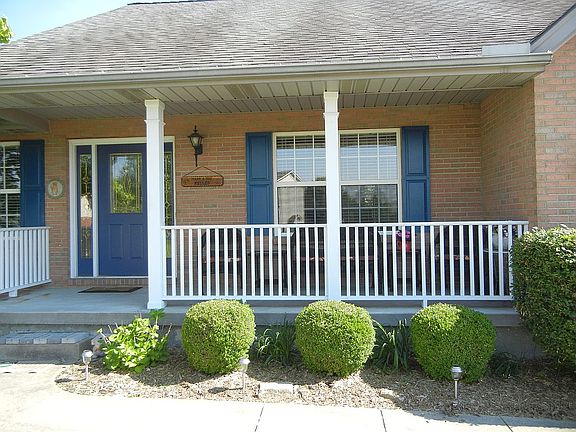 5th image of 6857 Oak Manor Dr