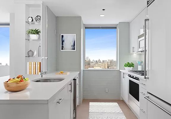 5th image of 2628 Broadway APT 22A