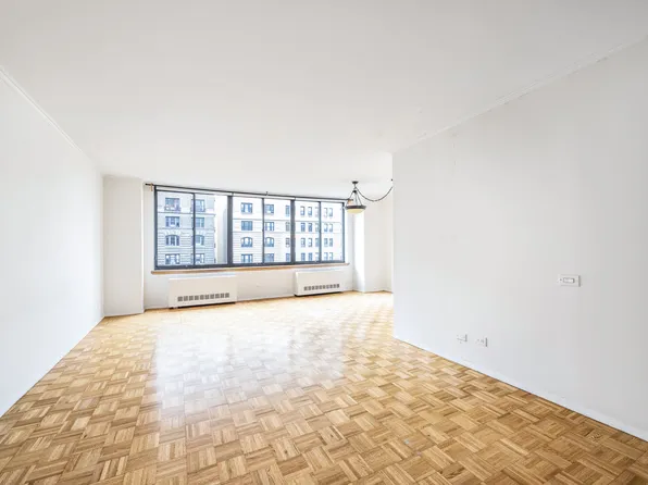 250 West 89th Street image 1 of 11