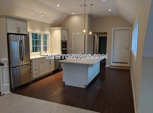 46 Woodman Rd #1K, Chestnut Hill, MA 02467