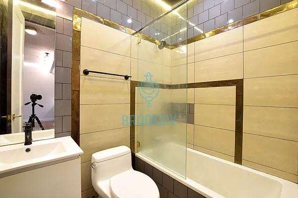 Rented by null | media 85