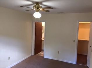 1944 SW 72nd St, Gainesville, FL 32607