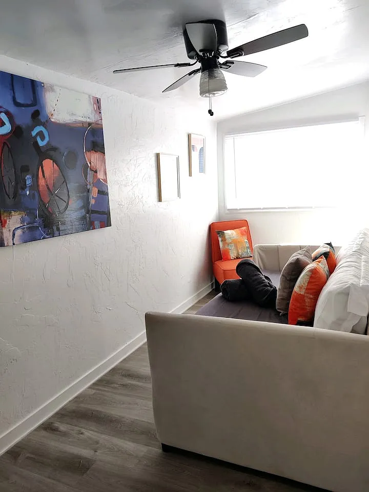 1 bed, 650 sqft, $1,350 — Photo 3