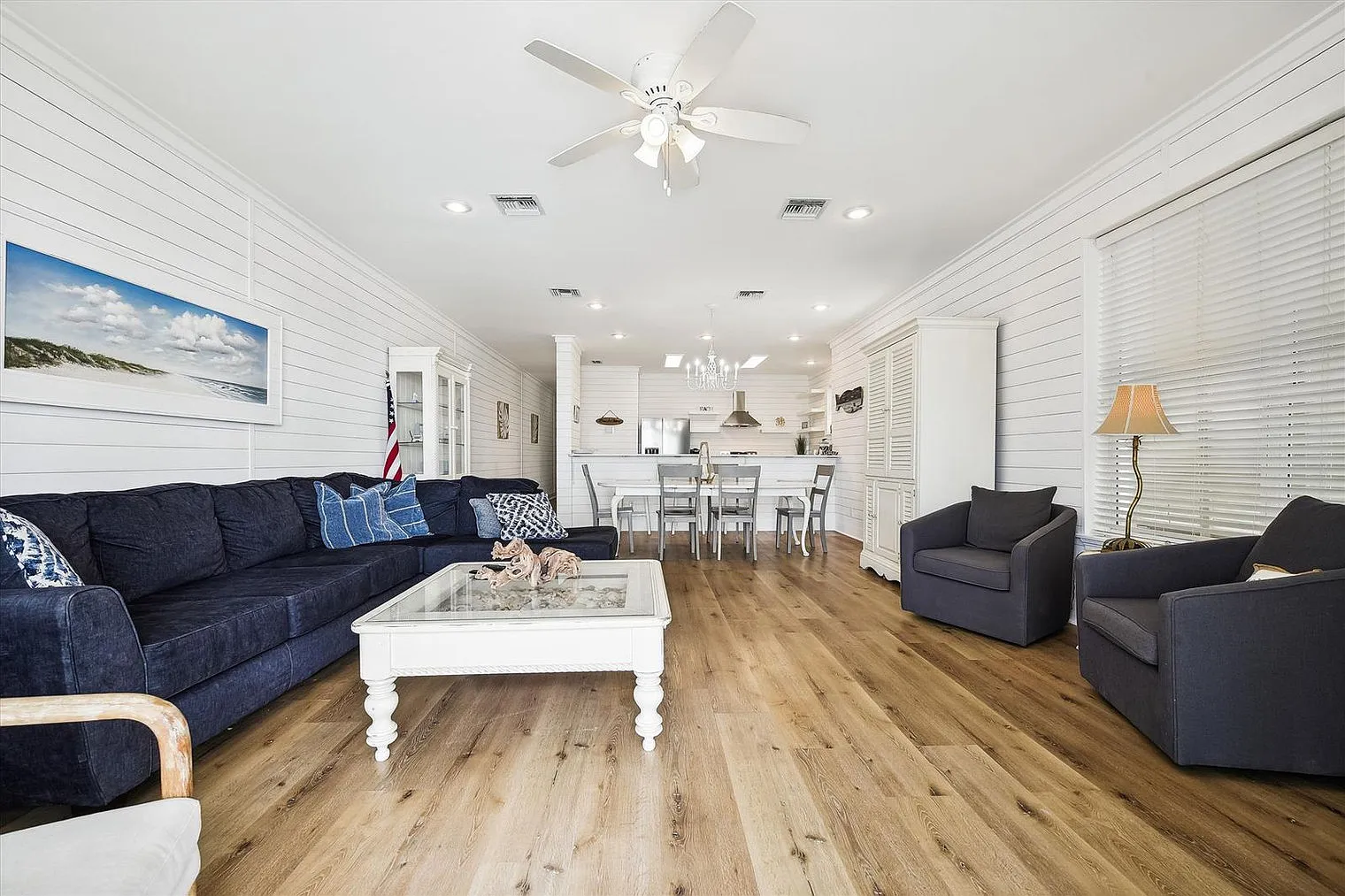 5 bed, 5.0 bath, 3078 sqft, $16,050 — Photo 3