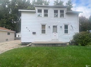 816 Strawberry St, Dundee, MI 48131